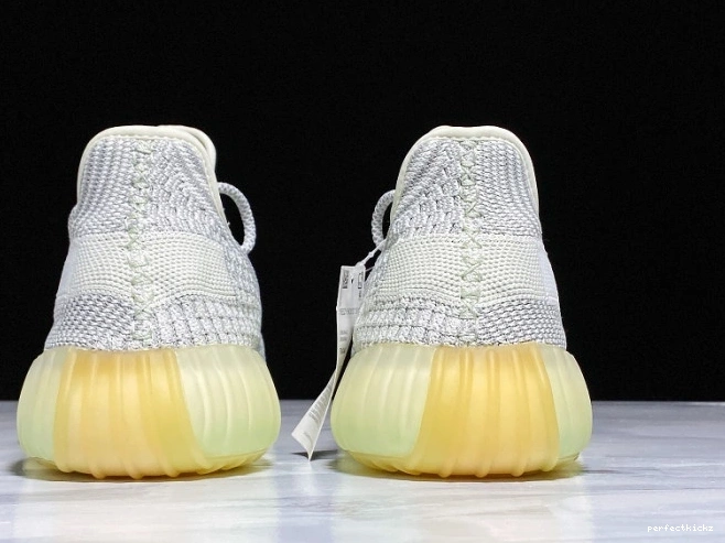 Non-Reflective V2 Yeshaya Yeezy Boost Adidas FX4348 350 0717